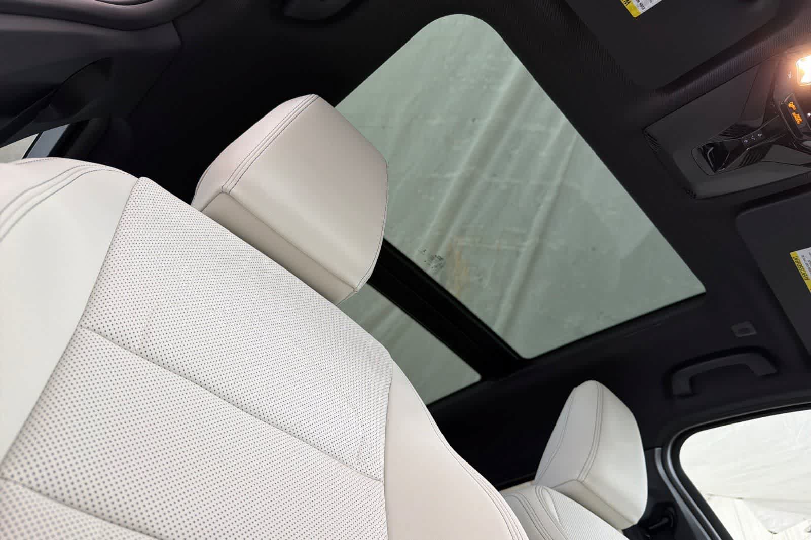 New 2026 BMW X1 xDrive28i w/ Technology Package AWD/4WD image 17
