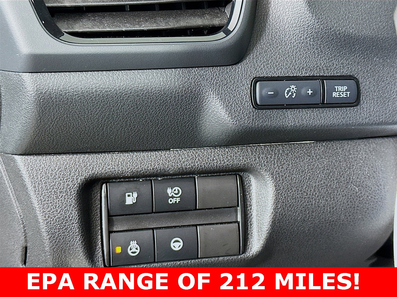 Used 2025 Nissan Leaf SV Plus image 27