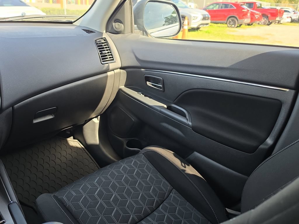 Used 2026 Mitsubishi Outlander Sport ES AWD/4WD image 9