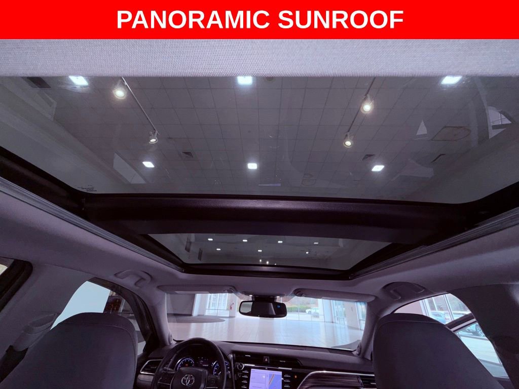 Used 2018 Toyota Camry XLE image 12