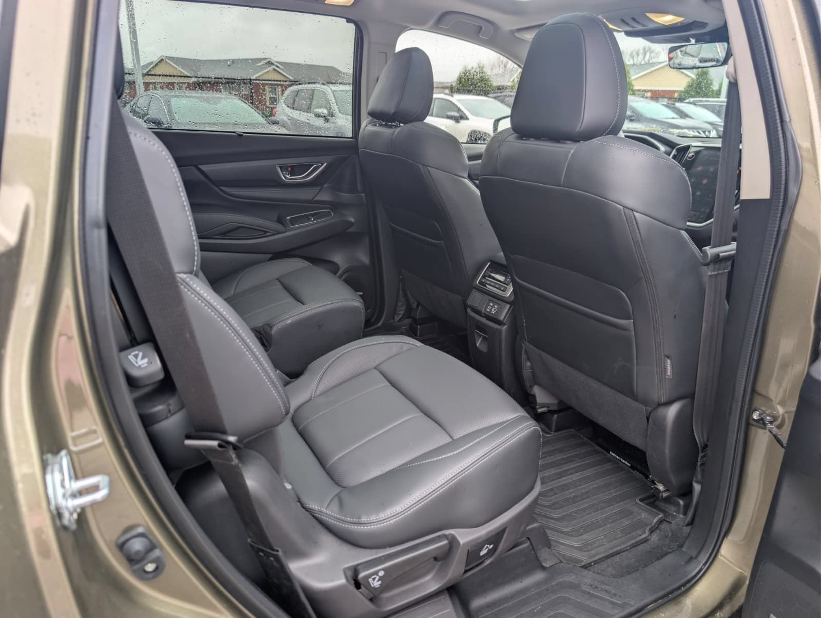 Certified 2026 Subaru Ascent Limited AWD/4WD image 34