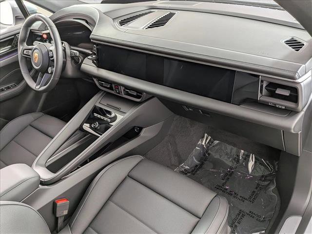 New 2026 Porsche Macan 4S Electric image 25