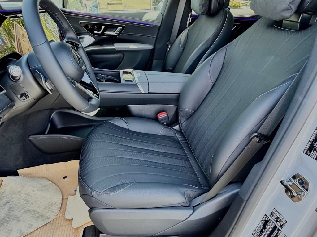 New 2026 Mercedes-Benz EQS 400 4MATIC SUV image 16