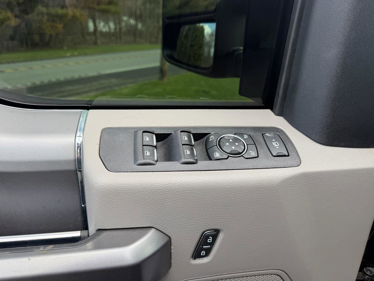 Used 2021 Ford F250 XLT w/ XLT Premium Package AWD/4WD image 22