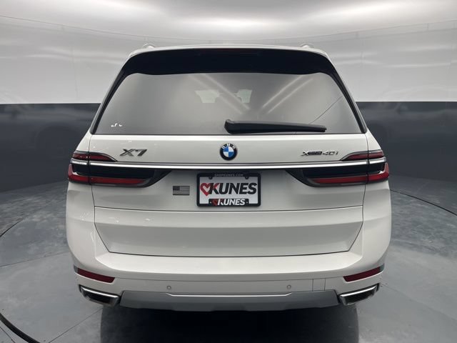 Used 2023 BMW X7 xDrive40i AWD/4WD image 9