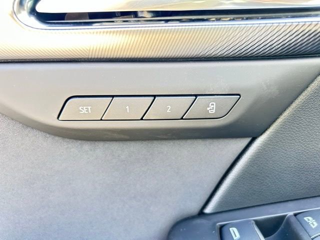 New 2025 Buick Envision Sport Touring image 12