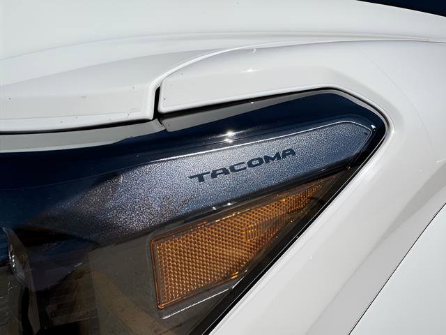 Used 2024 Toyota Tacoma TRD Sport image 7
