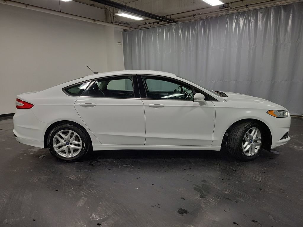 Used 2014 Ford Fusion SE image 10