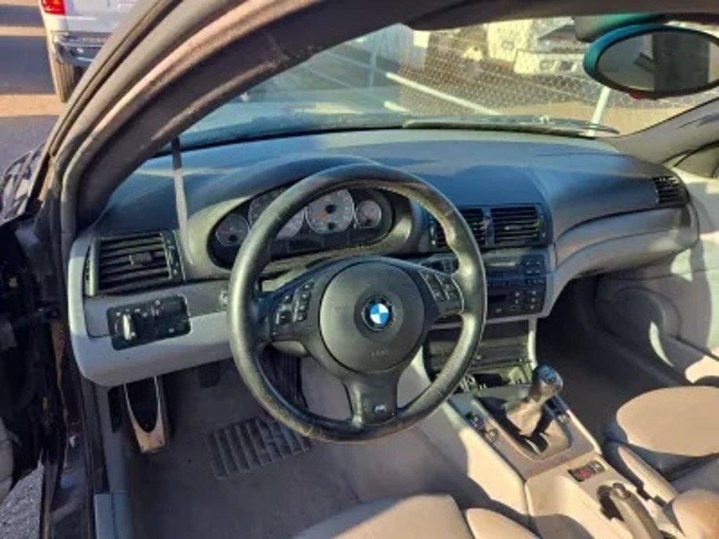 Used 2004 BMW M3 Coupe RWD image 4