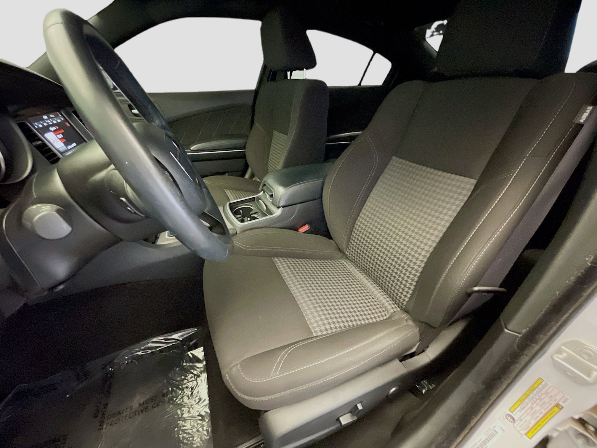 Used 2023 Dodge Charger SXT image 13