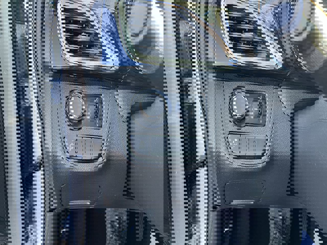 Used 2020 Chevrolet Spark LT image 28