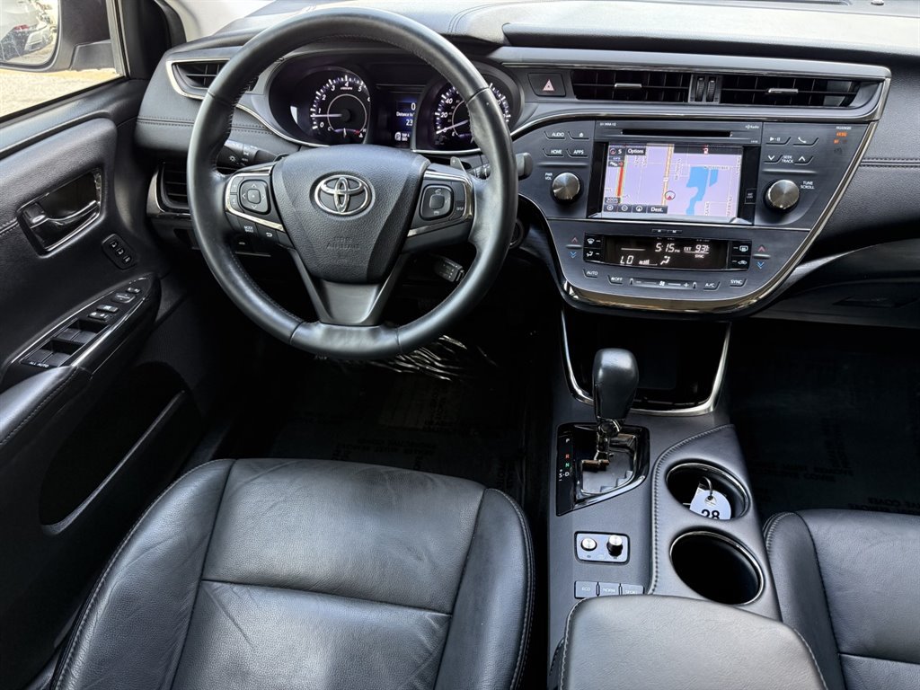 Used 2016 Toyota Avalon Touring FWD image 21