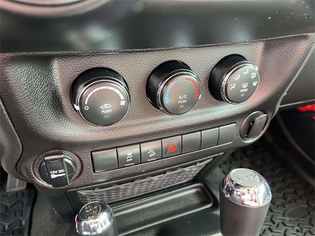 Used 2018 Jeep Wrangler Unlimited Sport w/ Connectivity Group image 17