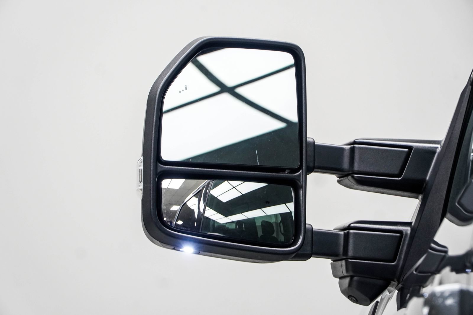Used 2026 Ford F250 Lariat AWD/4WD image 14