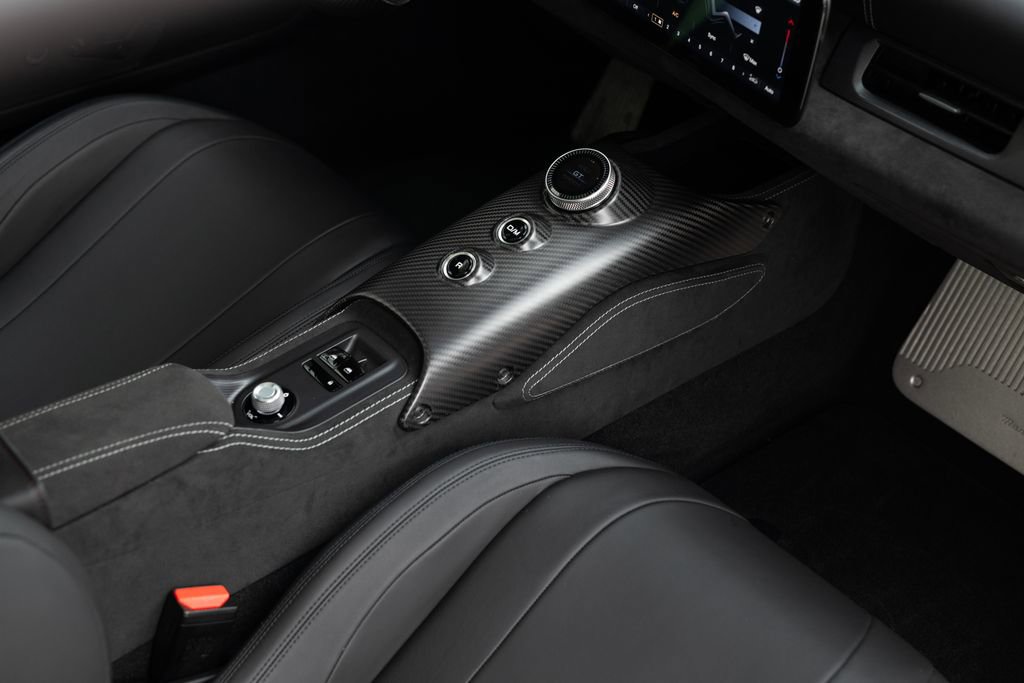 Used 2023 Maserati MC20 Spyder RWD image 18