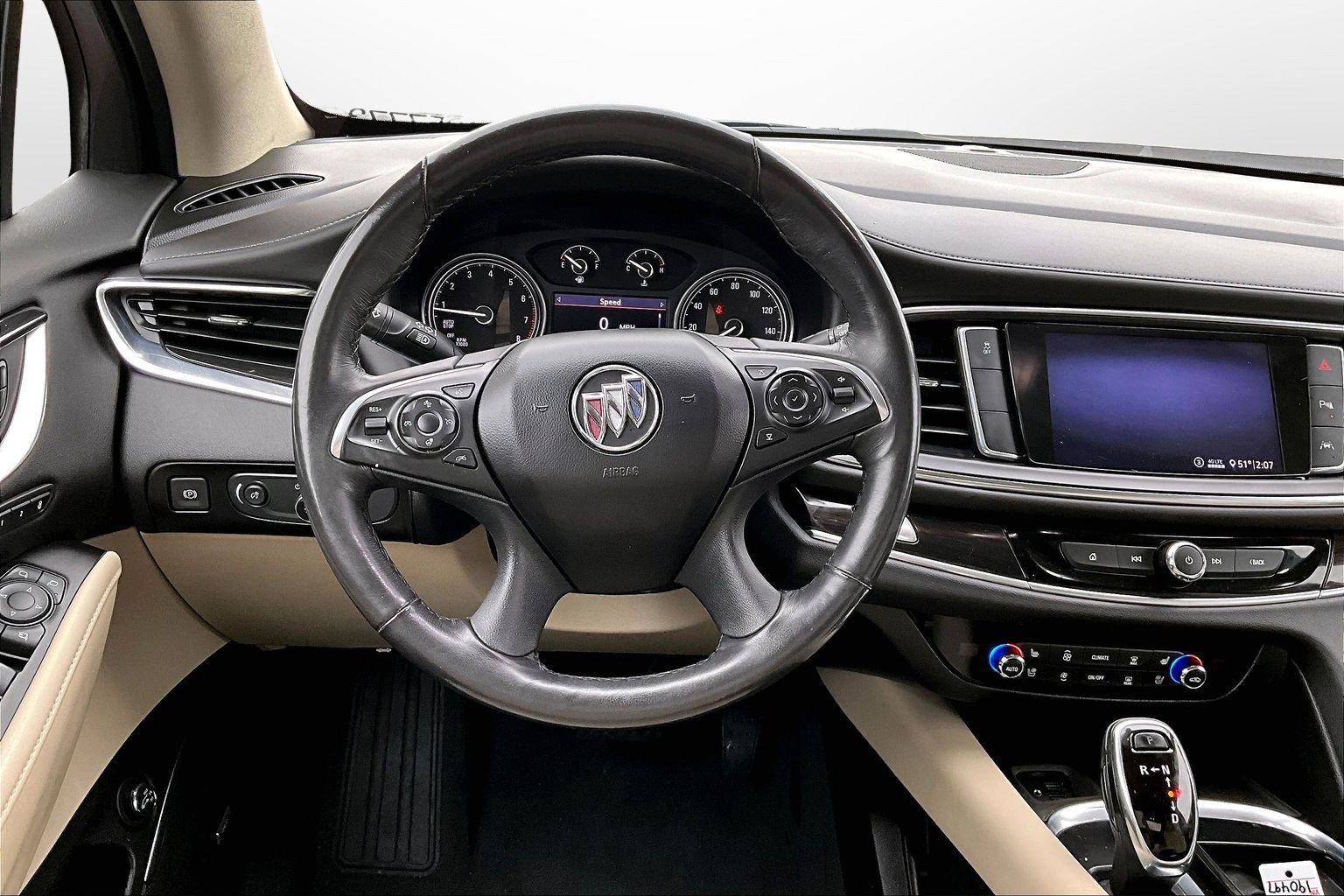 Used 2020 Buick Enclave Premium w/ Sun and Sites Package image 5
