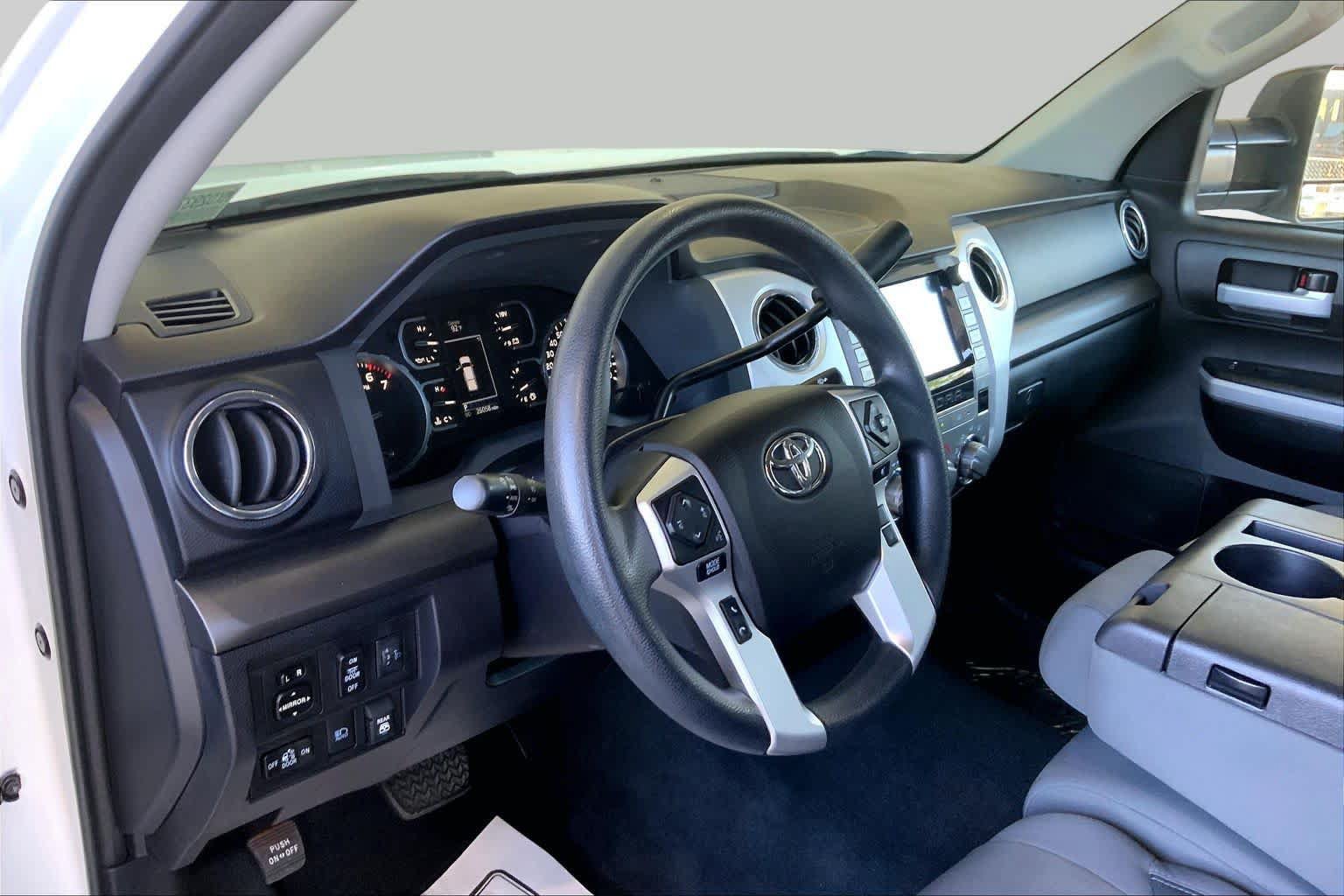 Used 2021 Toyota Tundra SR5 AWD/4WD image 17