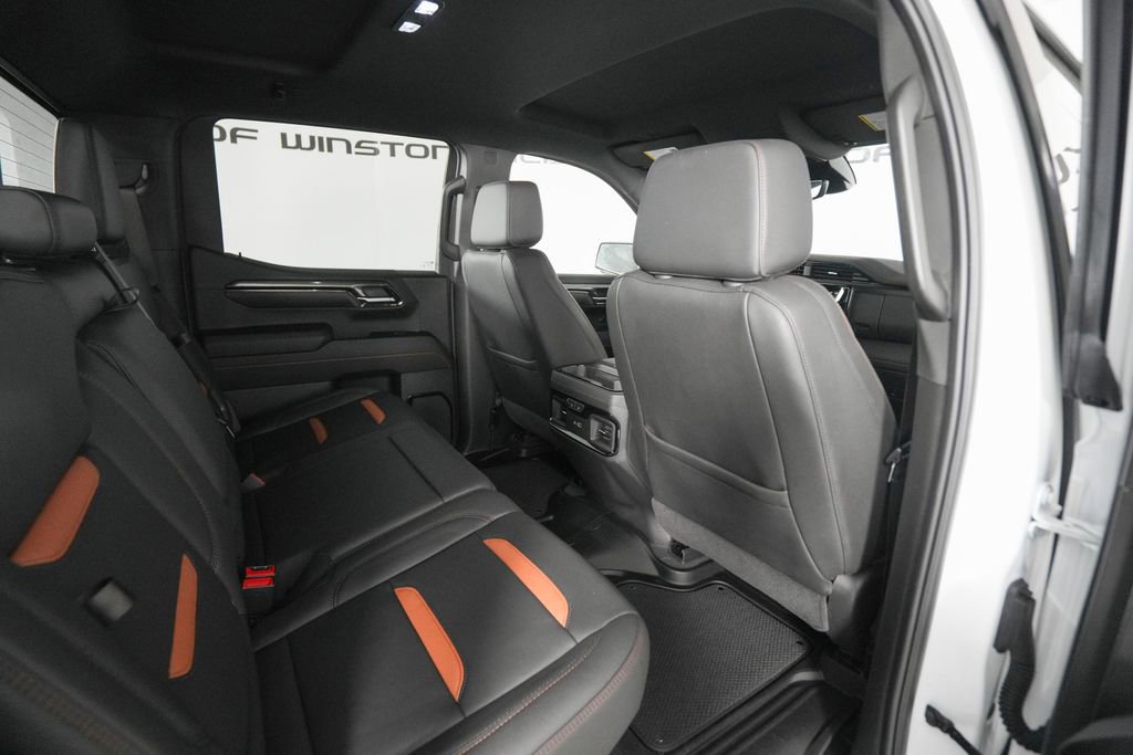 Used 2024 GMC Sierra 1500 AT4 w/ Technology Package image 19
