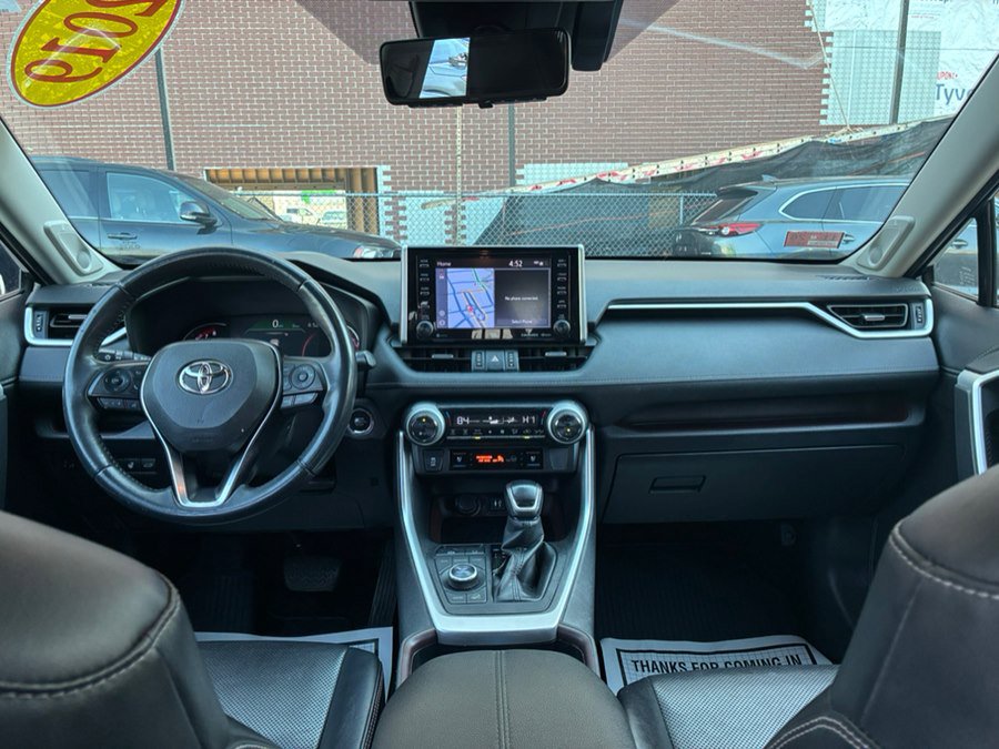 Used 2019 Toyota RAV4 Limited w/ Advanced Technology Package AWD/4WD image 14