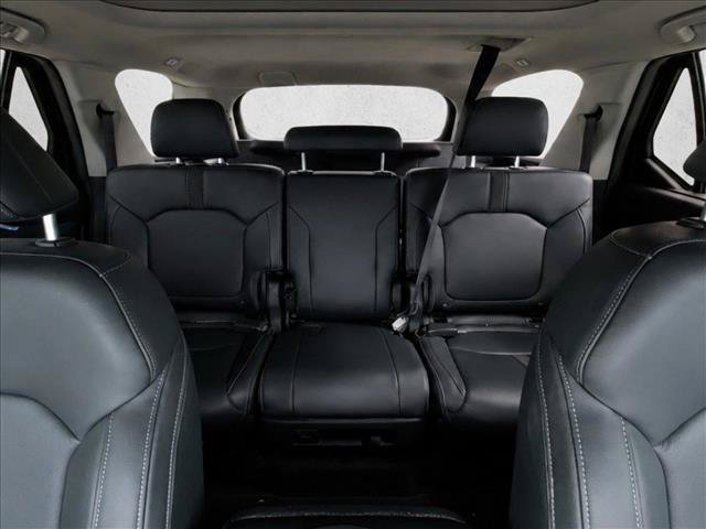 Used 2025 Honda Pilot Touring image 20