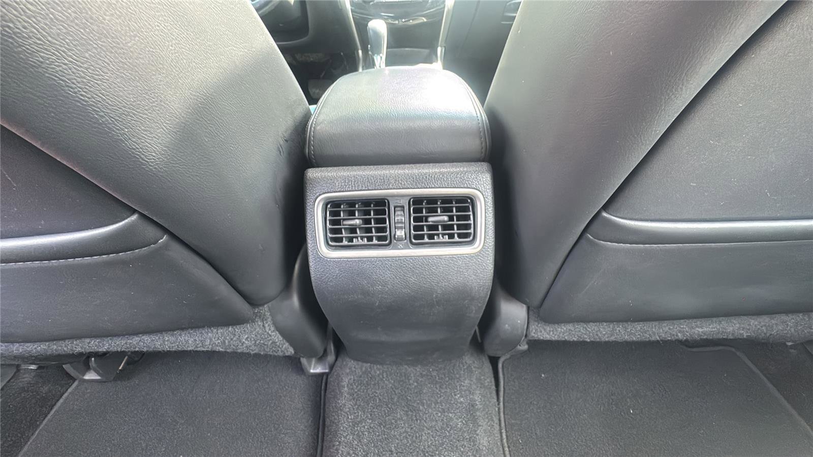 Used 2015 Nissan Altima 2.5 SL w/ Technology Package FWD image 23