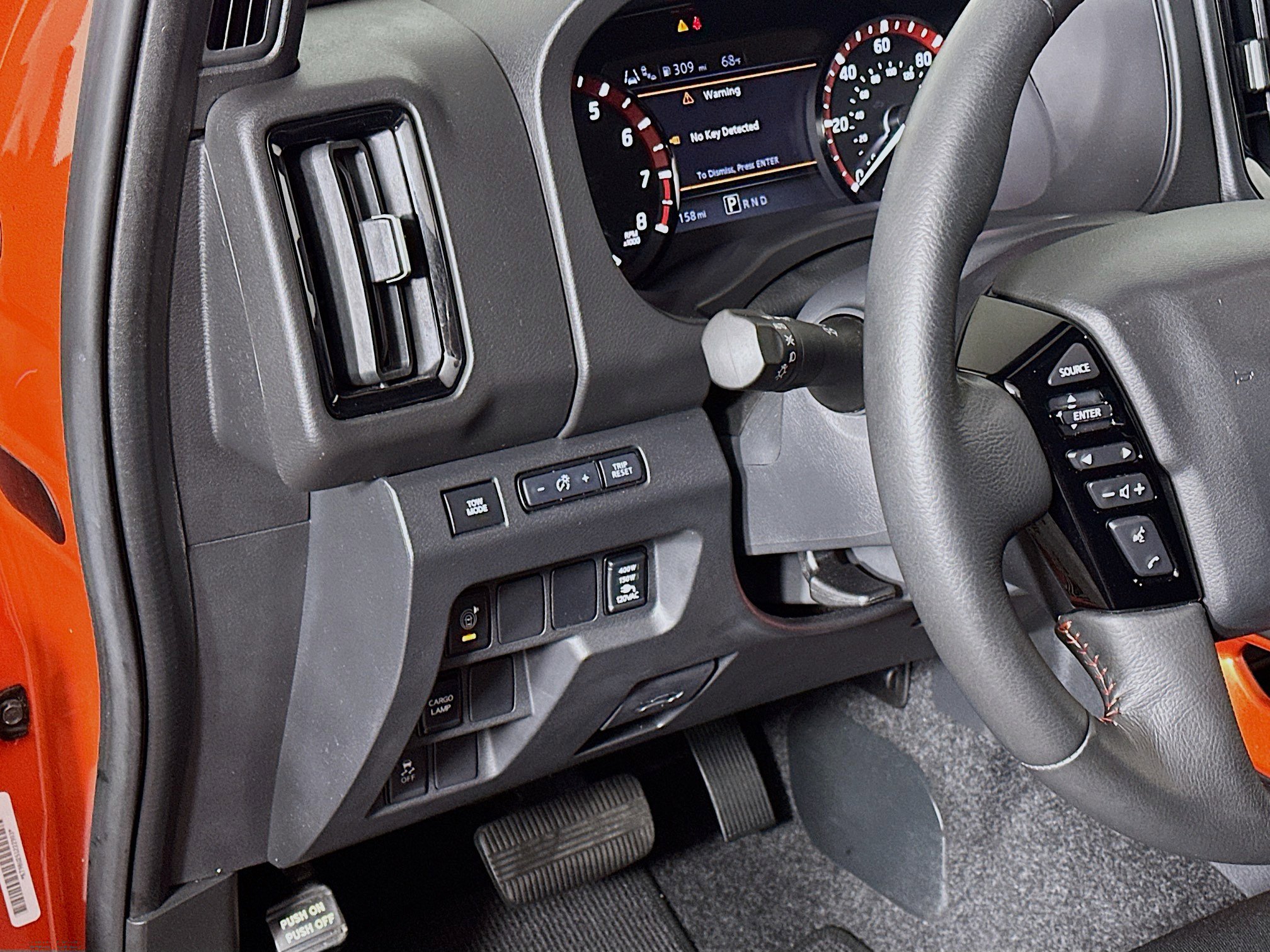 Used 2025 Nissan Frontier Pro-X w/ Pro Convenience Package image 17