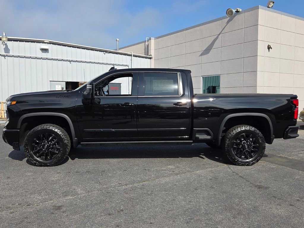 New 2026 Chevrolet Silverado 2500 High Country w/ Midnight Edition image 2