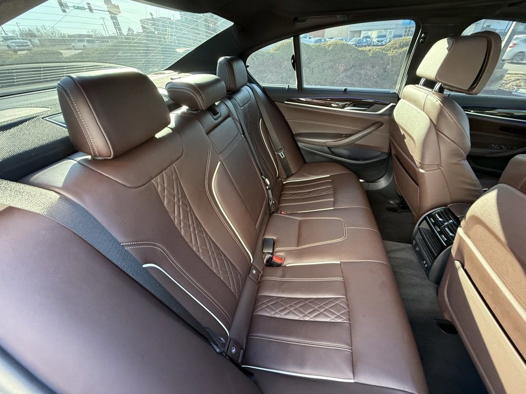 Used 2020 BMW 530i xDrive w/ M Sport Package image 37