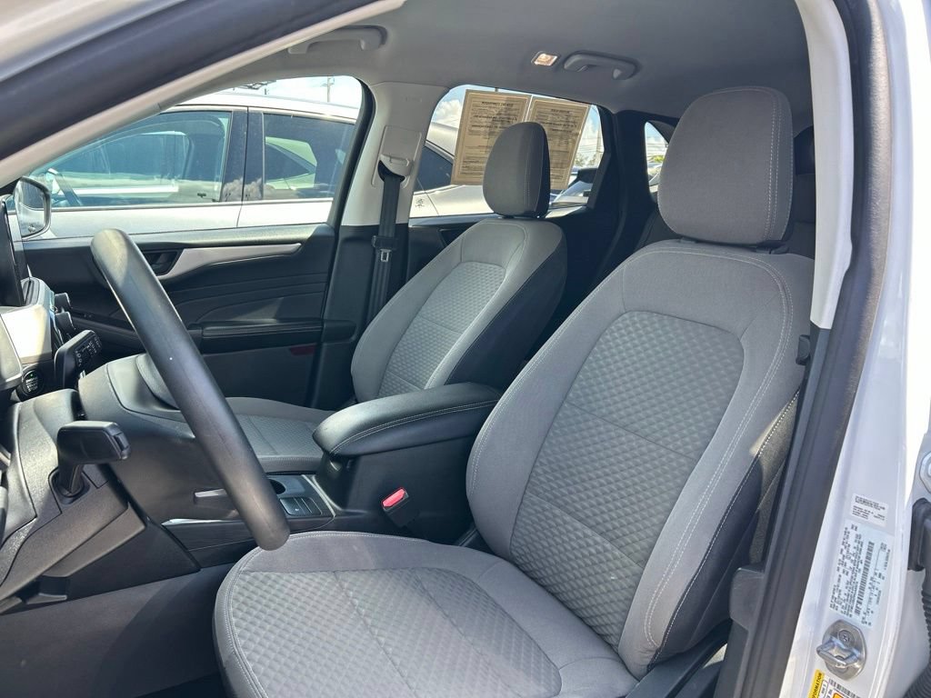 Used 2022 Ford Escape SE w/ SE Sport Appearance Package FWD image 19