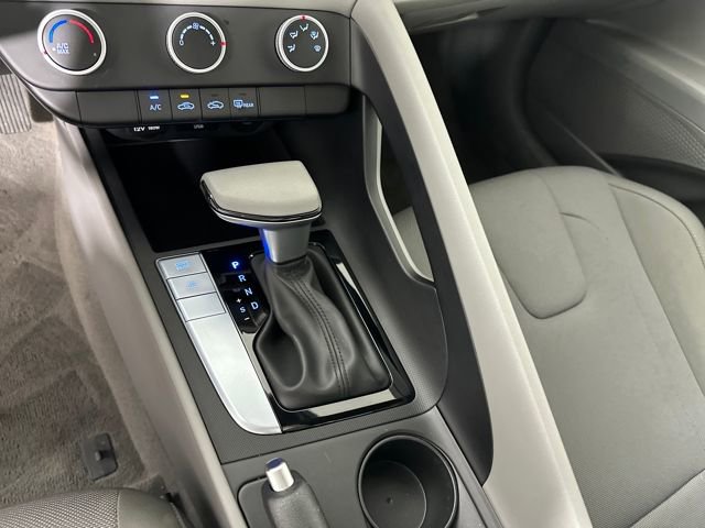 Certified 2025 Hyundai Elantra SE w/ Cargo Package image 20