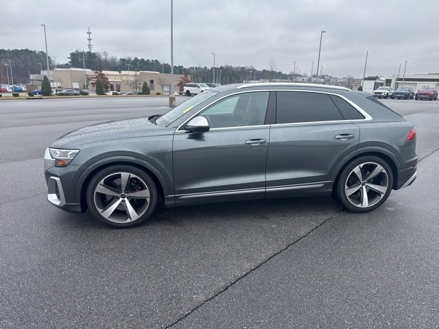 Used 2024 Audi SQ8 Prestige w/ Prestige Package image 2