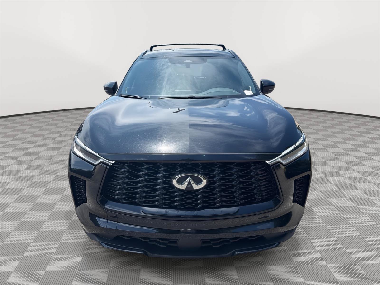 Used 2025 INFINITI QX60 Luxe w/ Black Edition FWD image 3