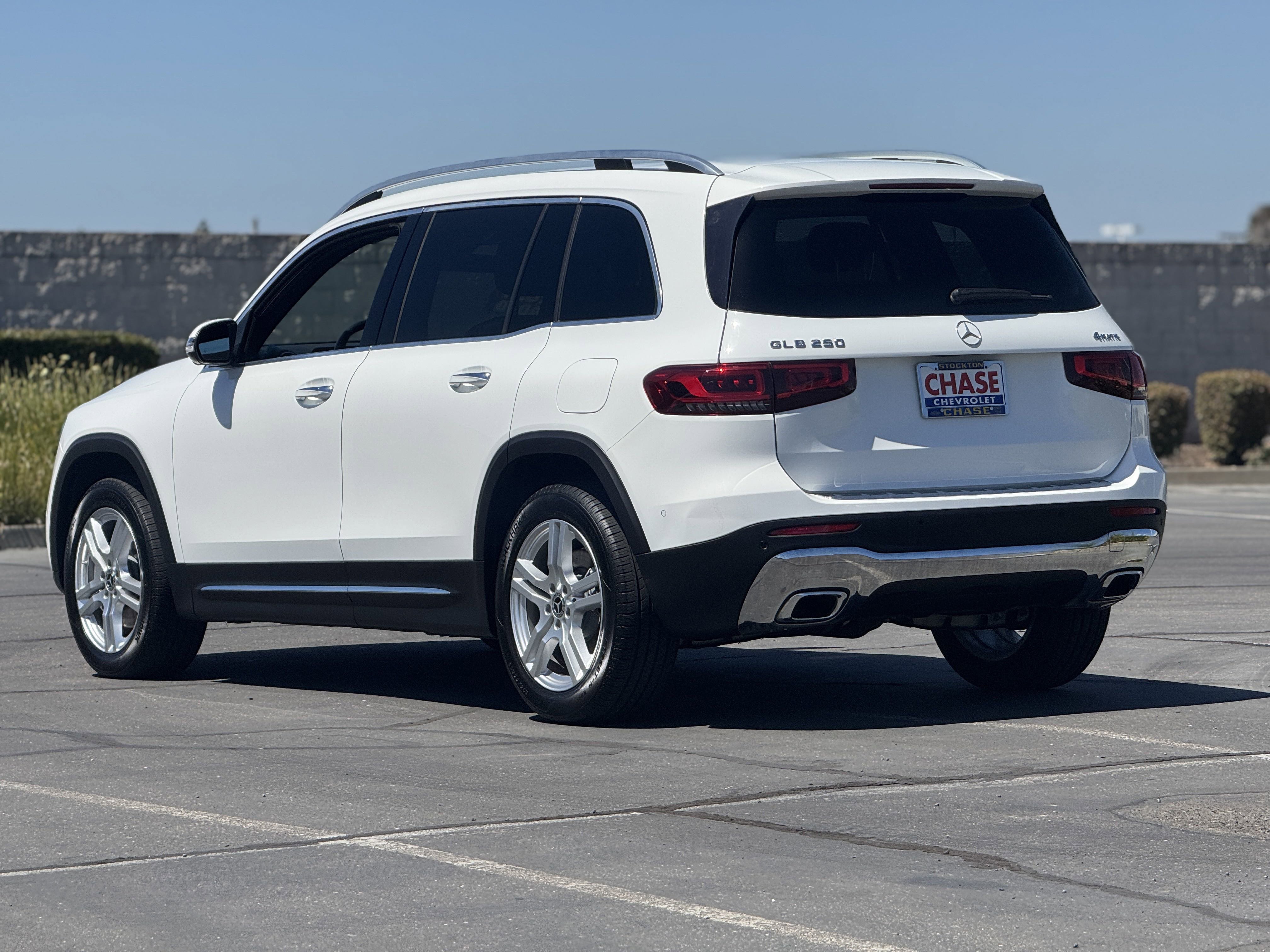 Used 2020 Mercedes-Benz GLB 250 4MATIC image 4