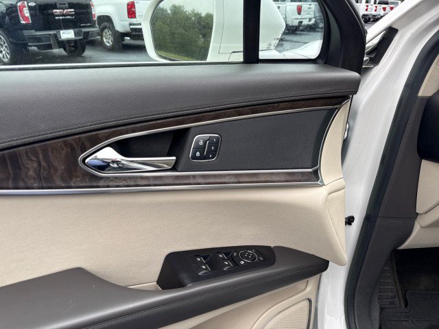 Used 2016 Lincoln MKX Select w/ Select Plus Package FWD image 18