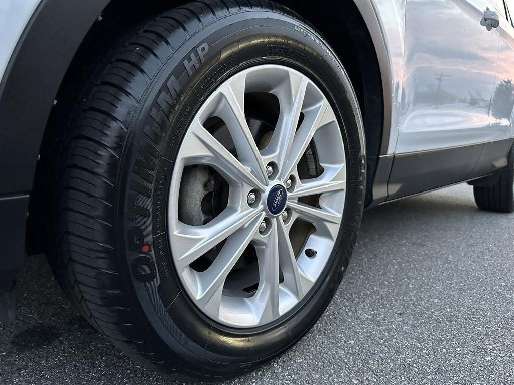 Used 2018 Ford Escape SE FWD image 11