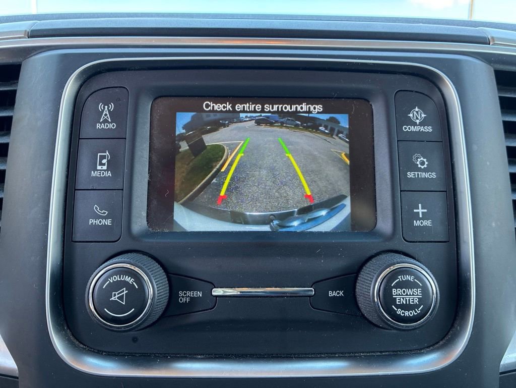 Used 2019 RAM 1500 Classic SLT AWD/4WD image 10