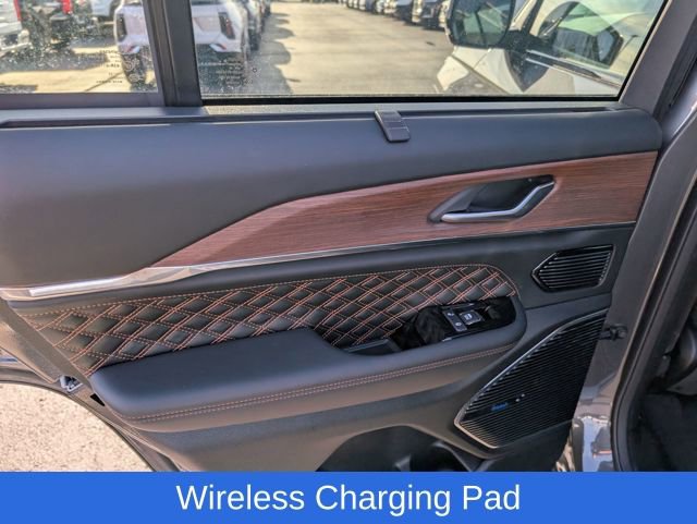 Used 2022 Jeep Grand Cherokee Summit w/ Adv Protech Group IV image 11