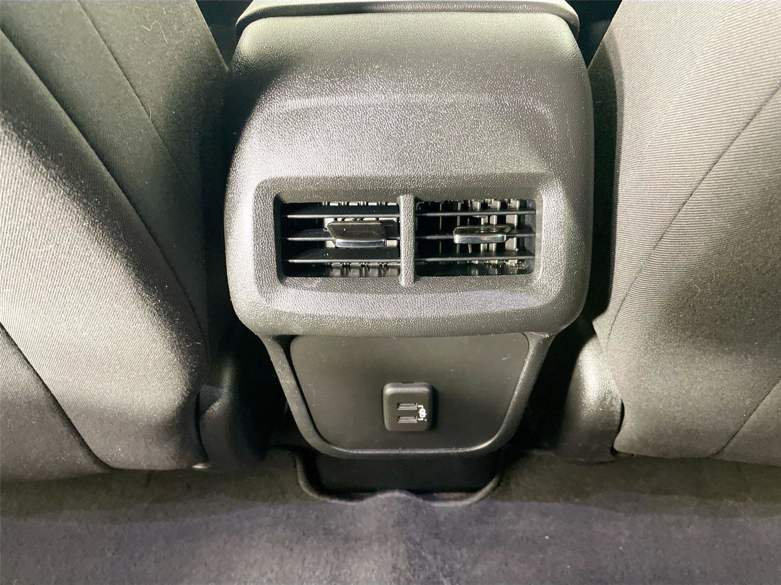 Used 2020 Chevrolet Equinox LT image 24