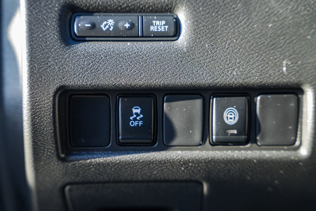 Used 2023 Nissan Murano SV image 41