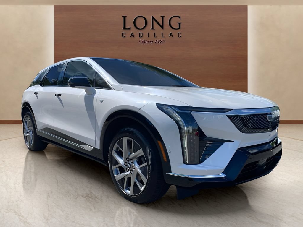 Used 2025 Cadillac Optiq Luxury 2 w/ LPO, Floor Liner Package AWD/4WD image 7