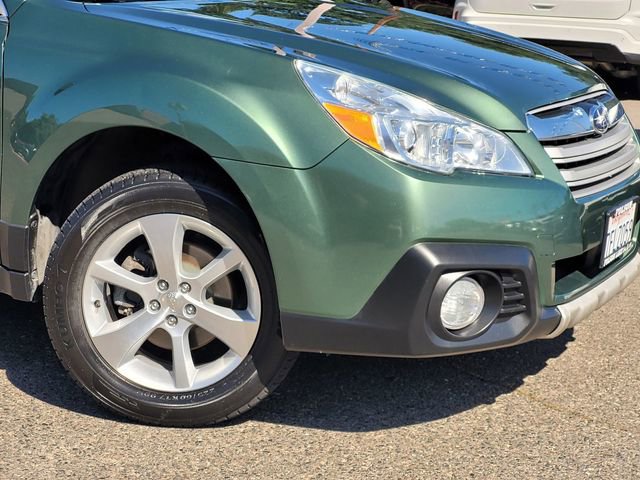 Used 2013 Subaru Outback 2.5i Limited w/ Moonroof Pkg AWD/4WD image 6