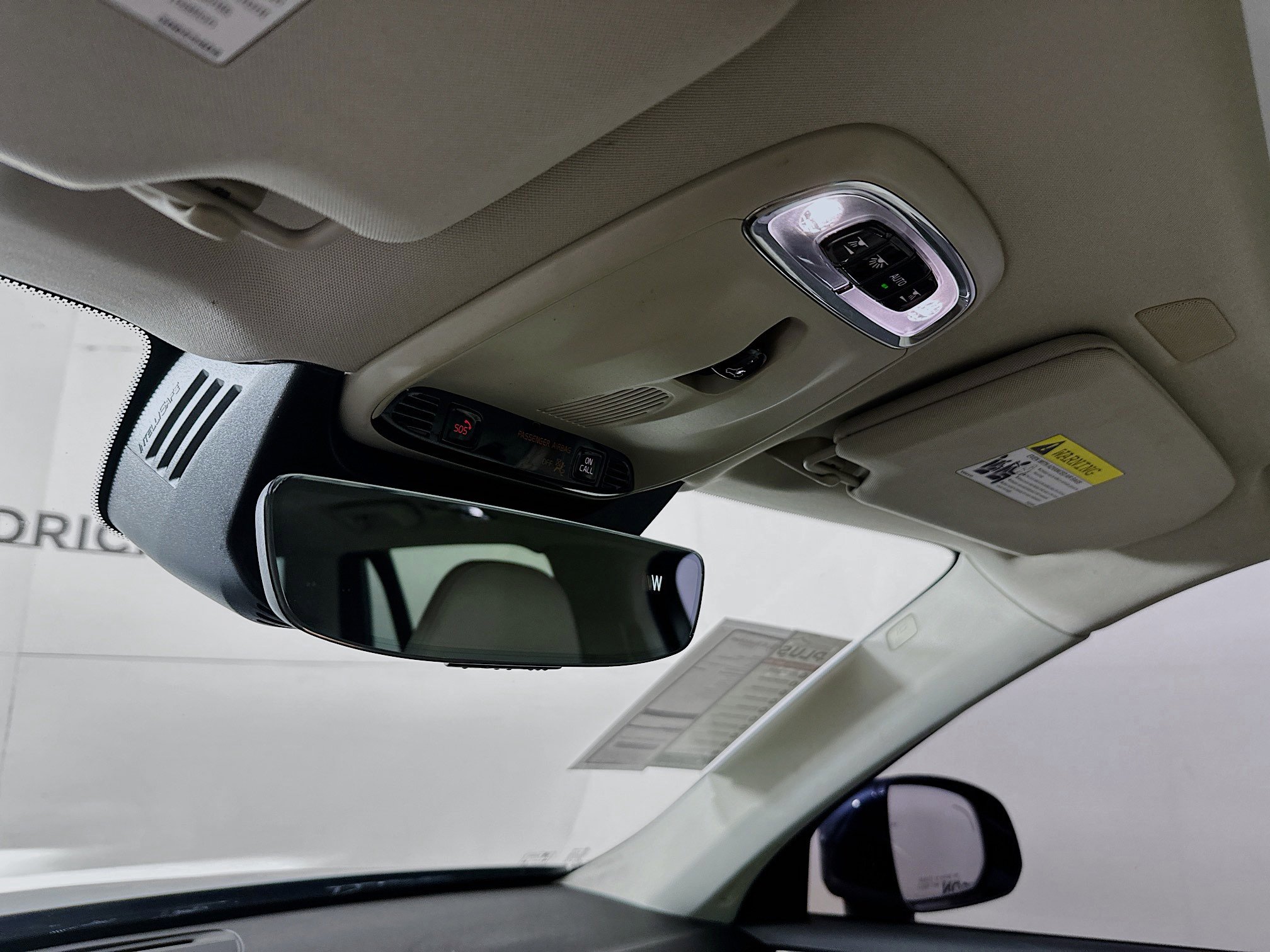 Used 2020 Volvo XC90 T5 Momentum w/ Protection Package Premier image 18