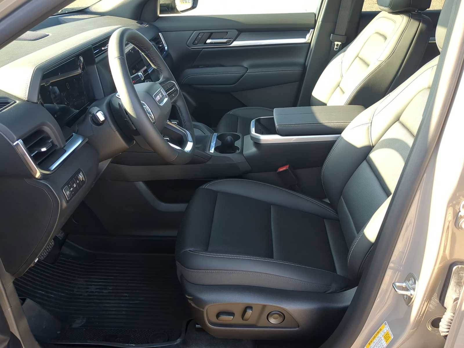 New 2026 GMC Terrain Elevation w/ Elevation Premium Package image 14