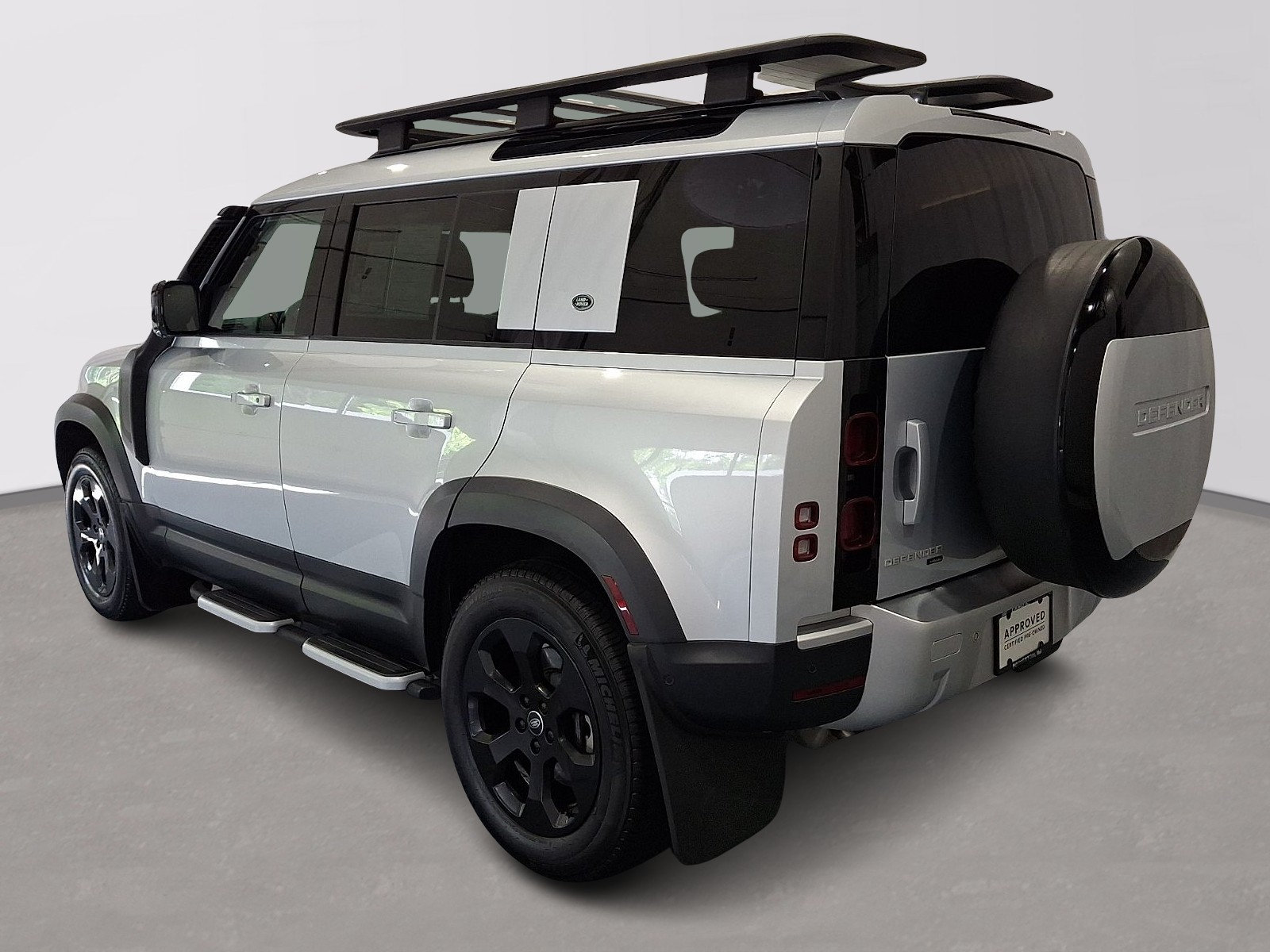Certified 2023 Land Rover Defender 110 SE AWD/4WD image 2