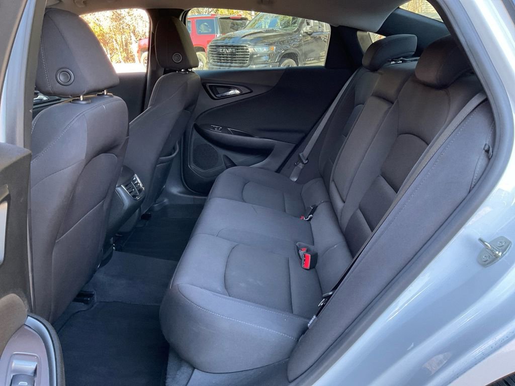 Used 2023 Chevrolet Malibu LT image 28