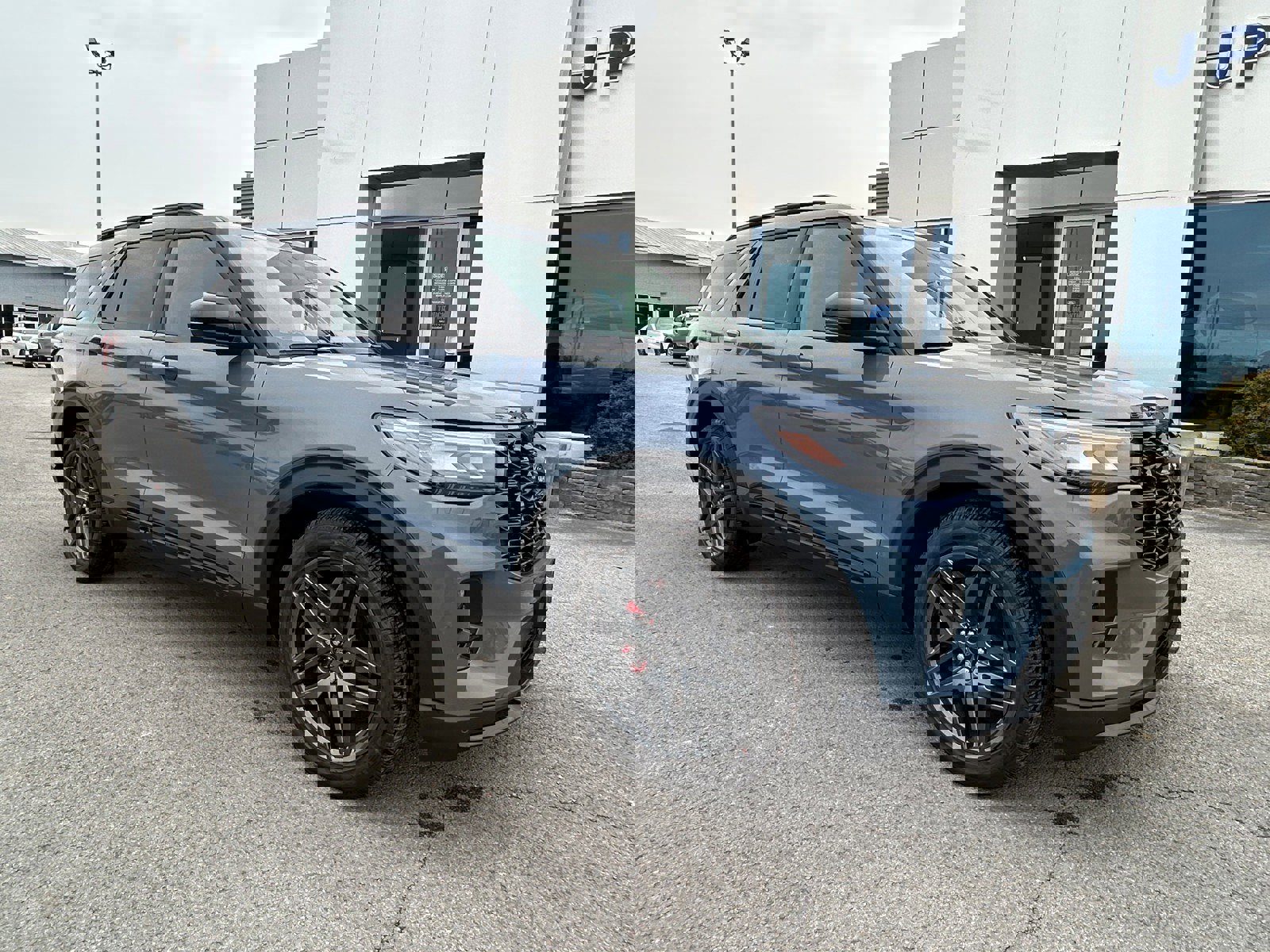 New 2026 Ford Explorer ST w/ Sun And Sound Package image 9