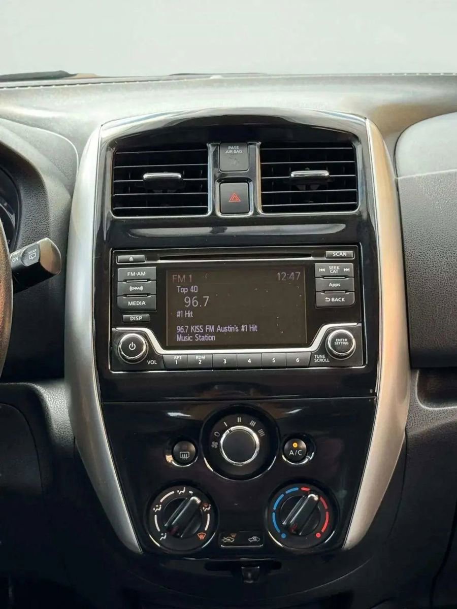 Used 2016 Nissan Versa Note SV image 29