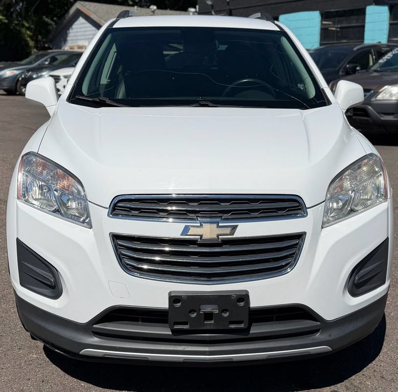 Used 2015 Chevrolet Trax LT w/ LT Plus Package AWD/4WD image 8