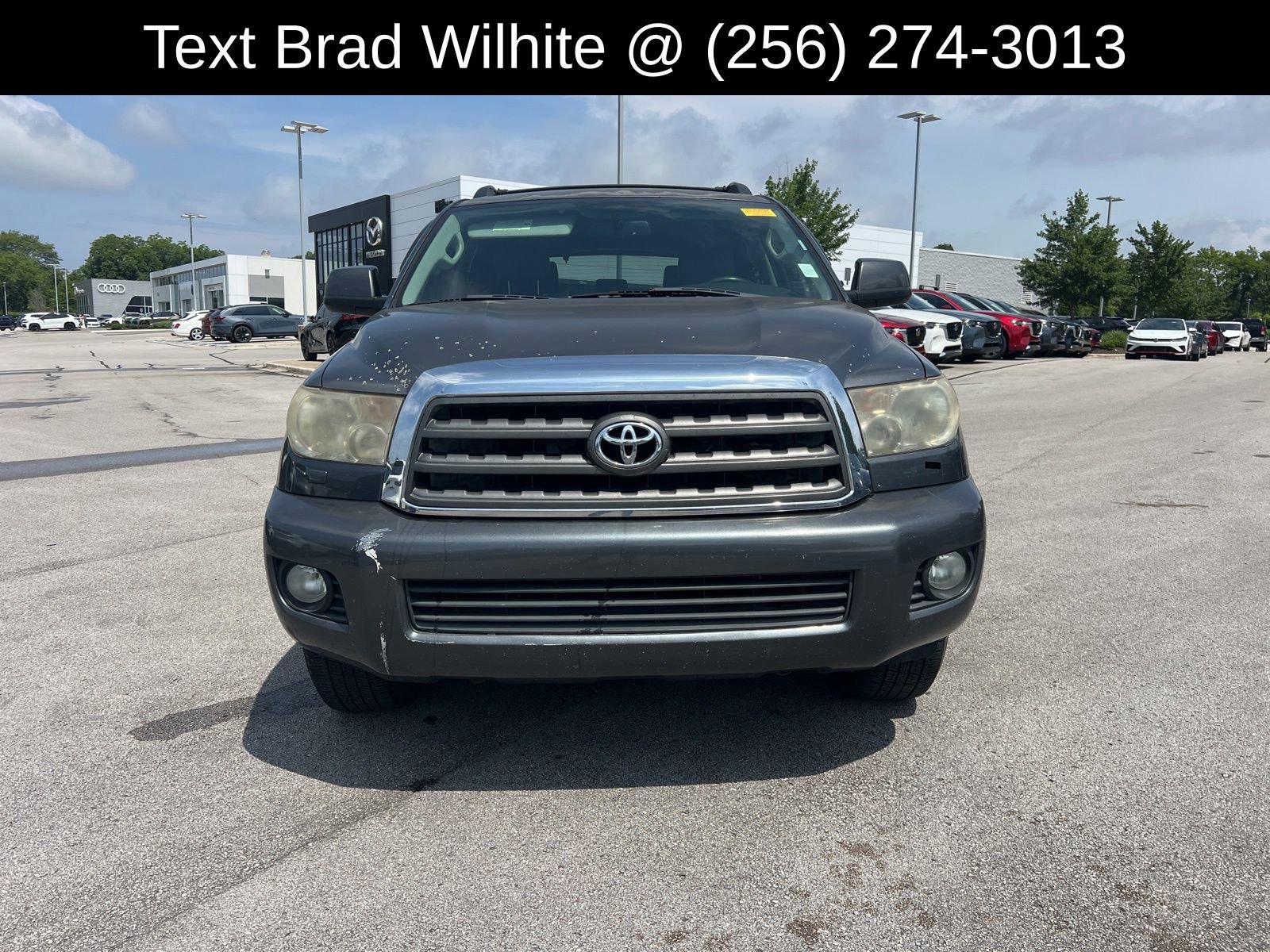 Used 2011 Toyota Sequoia SR5 RWD image 2
