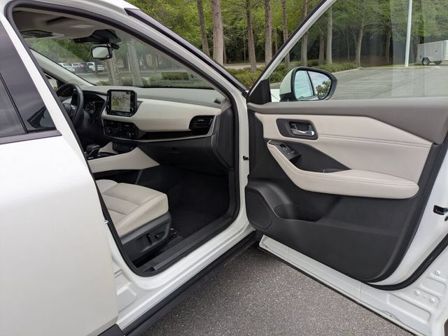 Used 2023 Nissan Rogue SL w/ SL Premium Package FWD image 40